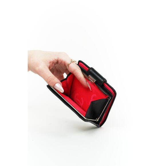 Chanel Black CC Lambskin Wallet - Picture 8 of 8